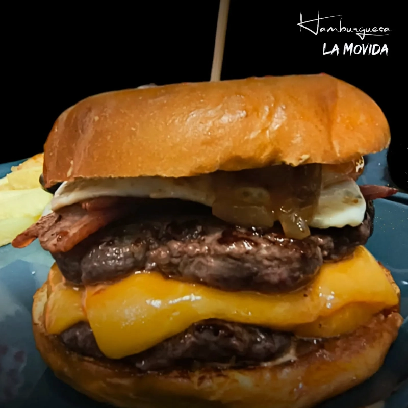 hamburguesas cafe bar la movida oviedo